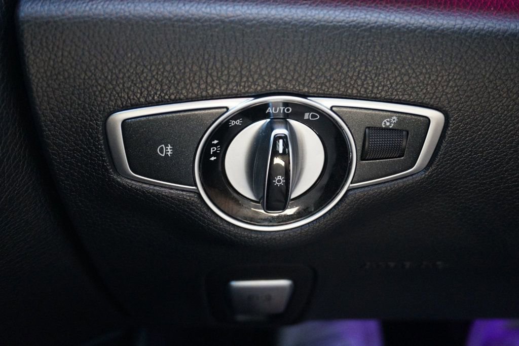 Used 2019 Mercedes-Benz E 300 image 23