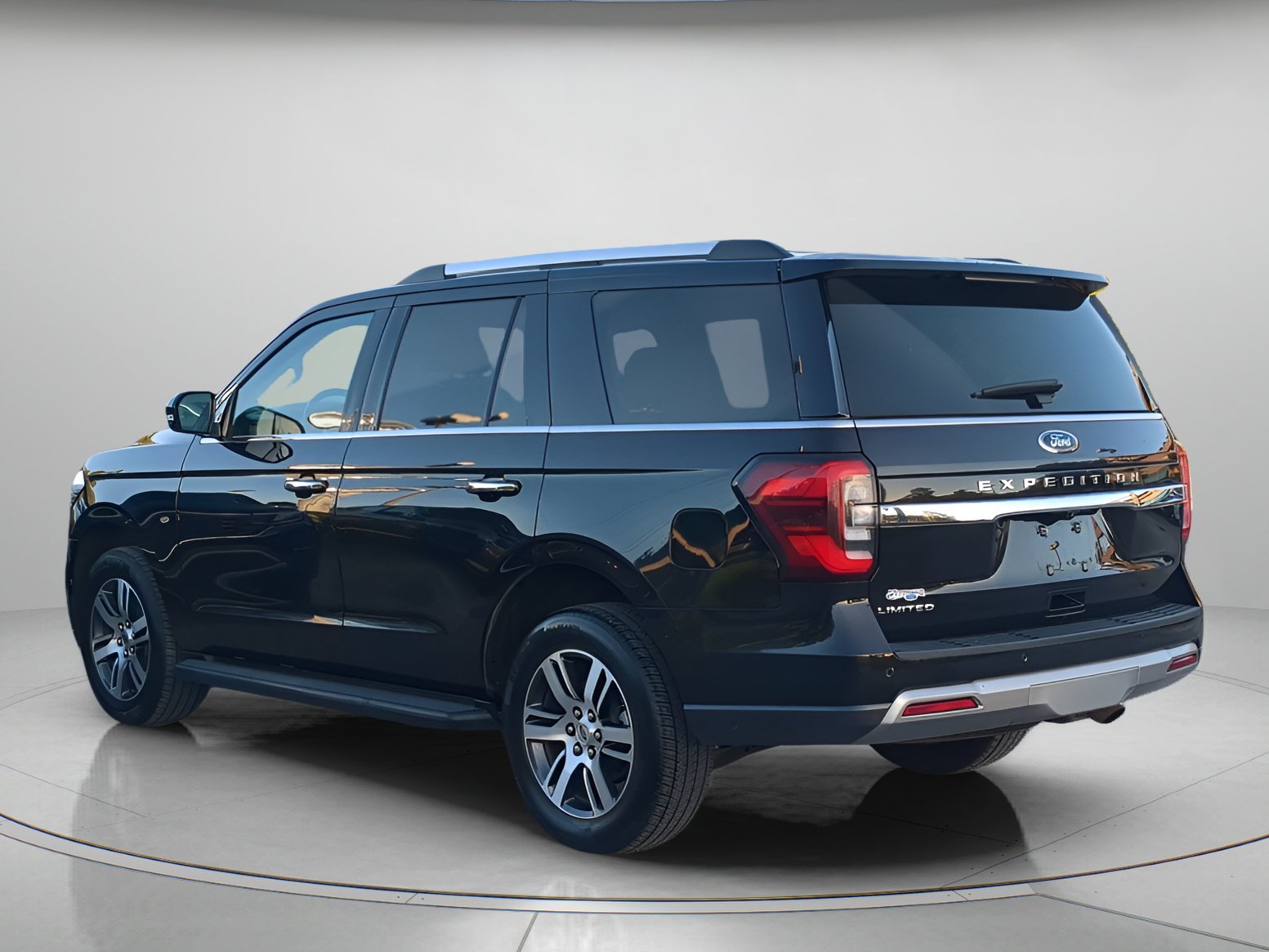 Certified 2024 Ford Expedition Limited AWD/4WD image 42