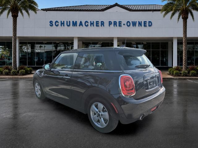 Used 2021 MINI Cooper 2-Door Hardtop FWD image 5