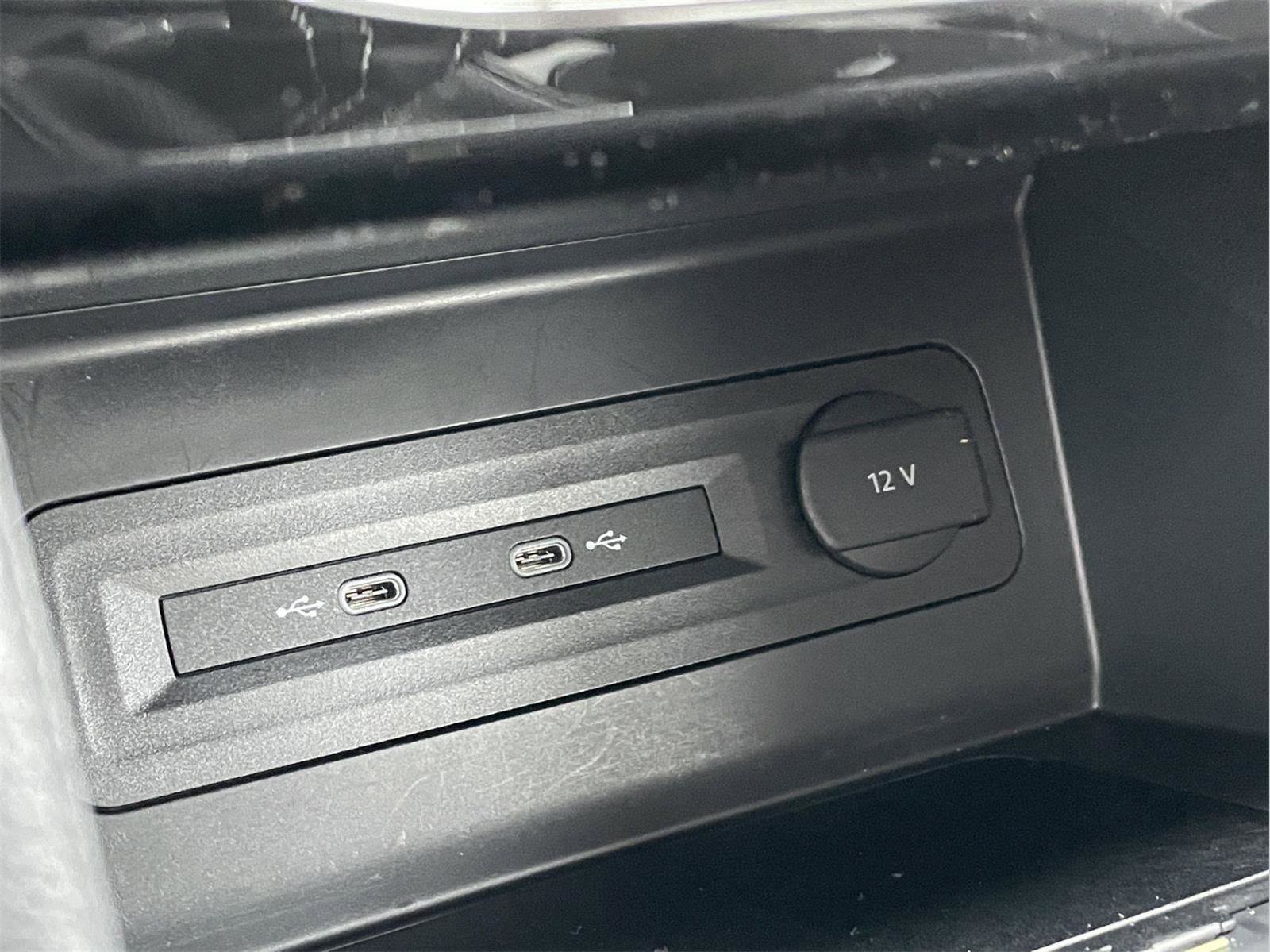 Used 2022 Volkswagen Atlas SE image 31