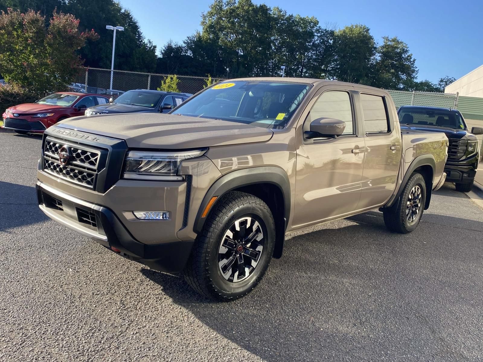 Used 2024 Nissan Frontier Pro-X w/ Pro Convenience Package RWD image 3