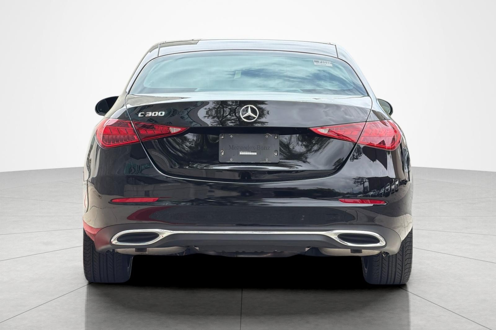 Used 2022 Mercedes-Benz C 300 Sedan image 4