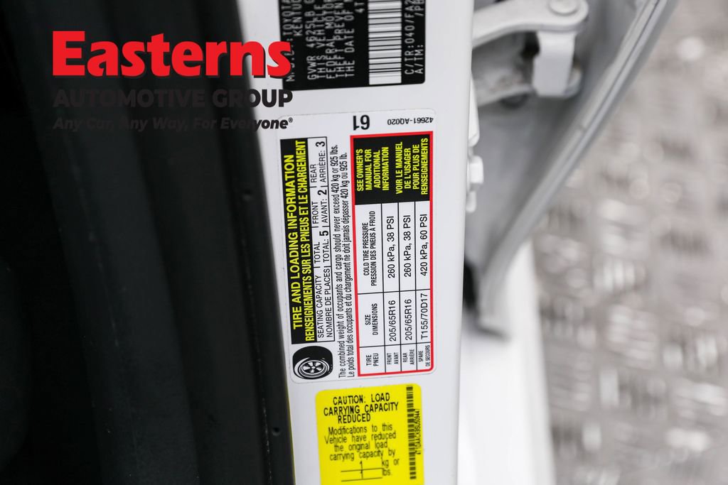 Used 2025 Toyota Camry LE image 35