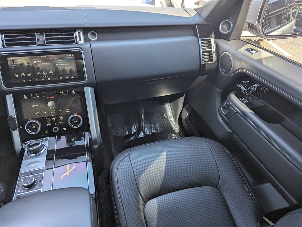 Used 2020 Land Rover Range Rover HSE image 8