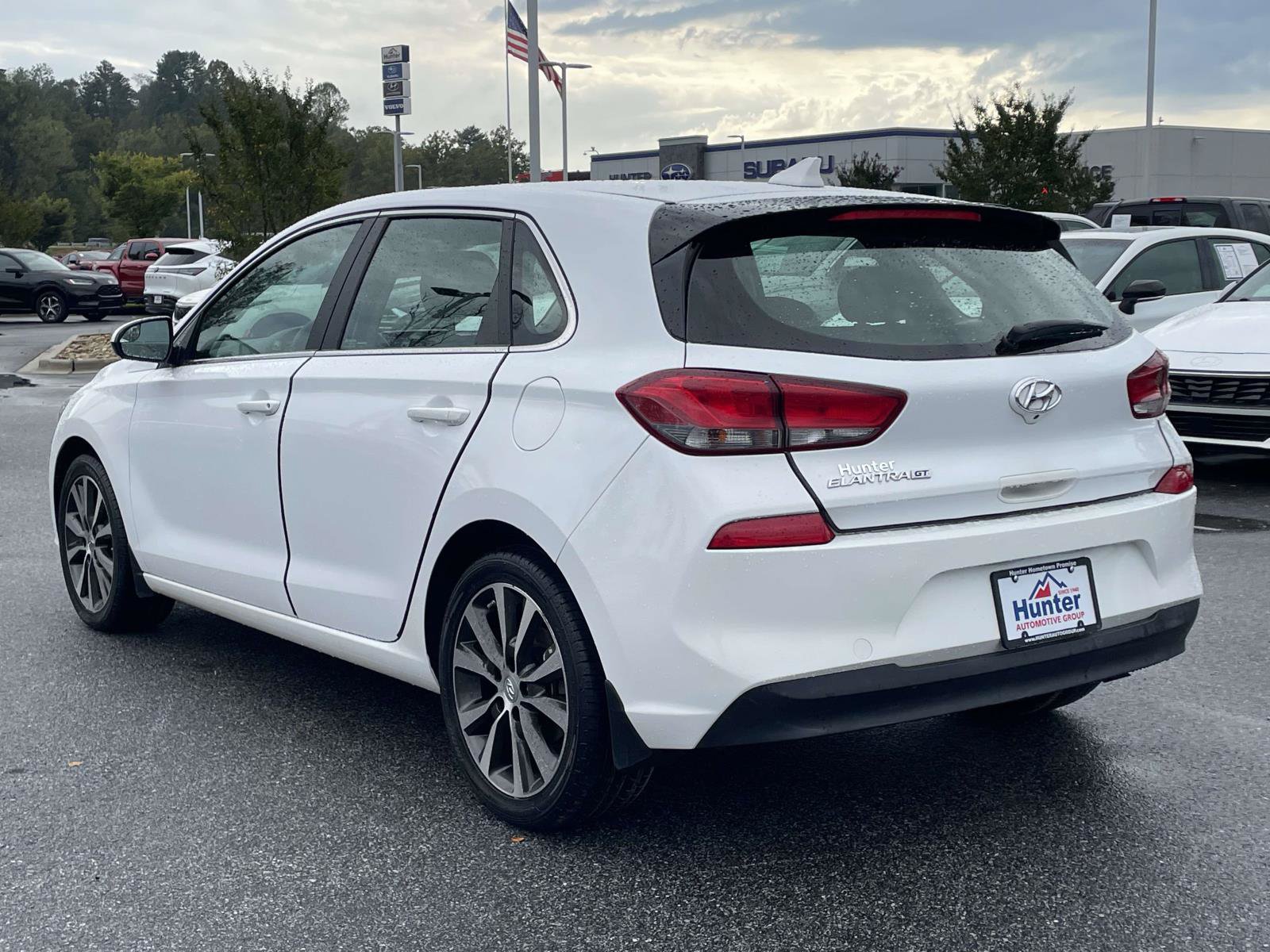 Used 2020 Hyundai Elantra GT FWD image 27