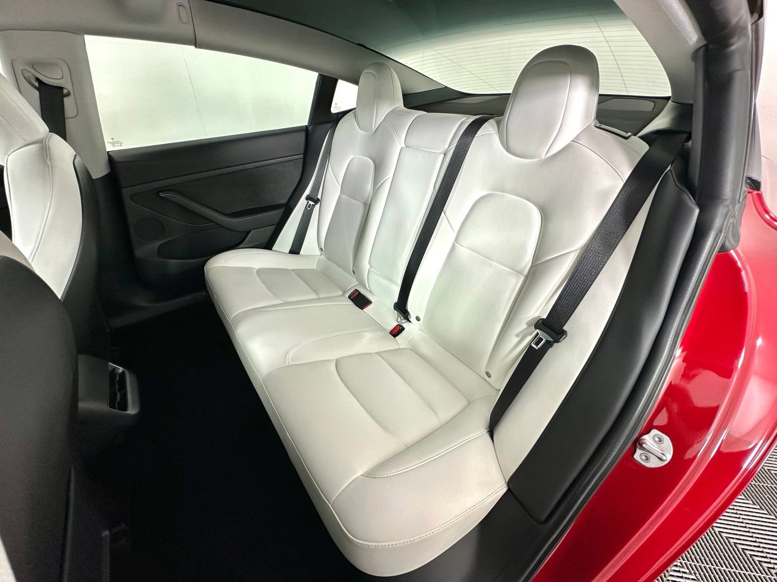 Used 2021 Tesla Model 3 Standard Range Plus RWD image 33