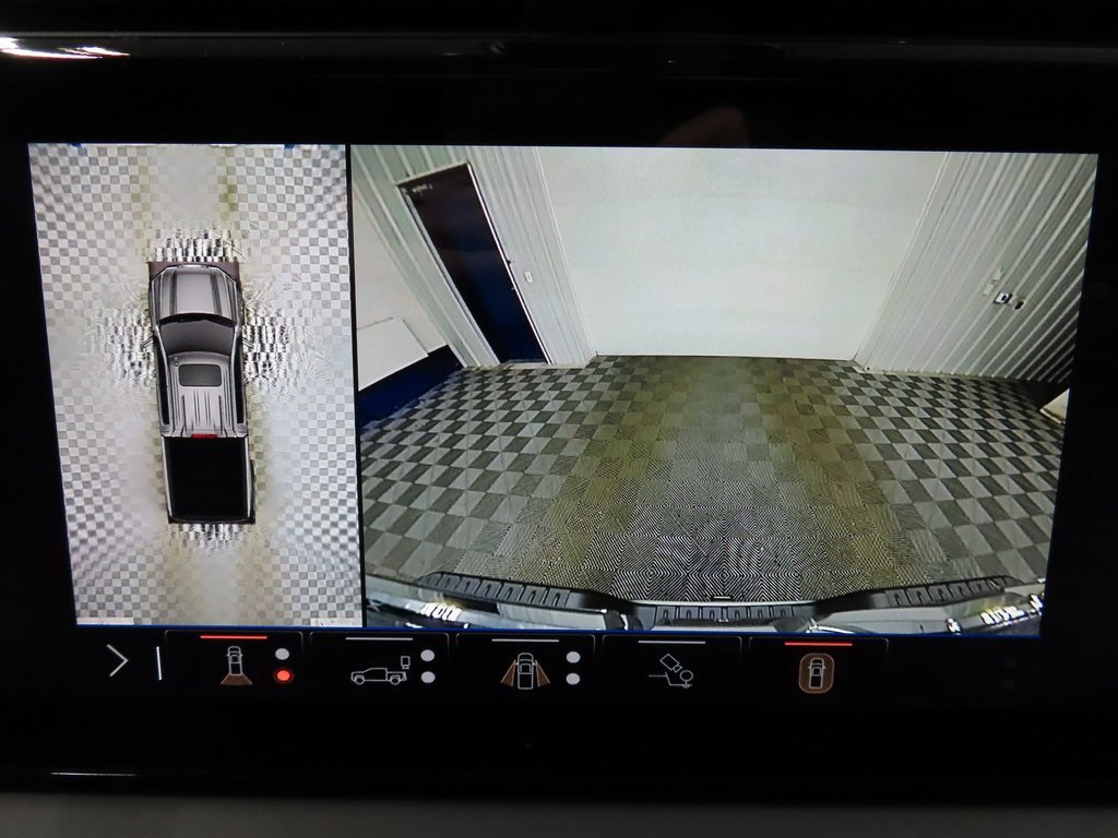 Used 2025 GMC Sierra 1500 Denali Ultimate image 16