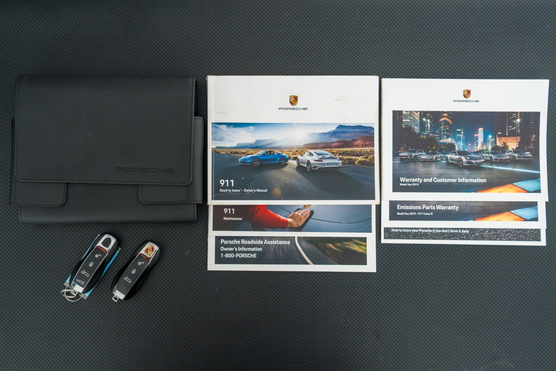 Used 2019 Porsche 911 Turbo w/ Light Design Package image 21