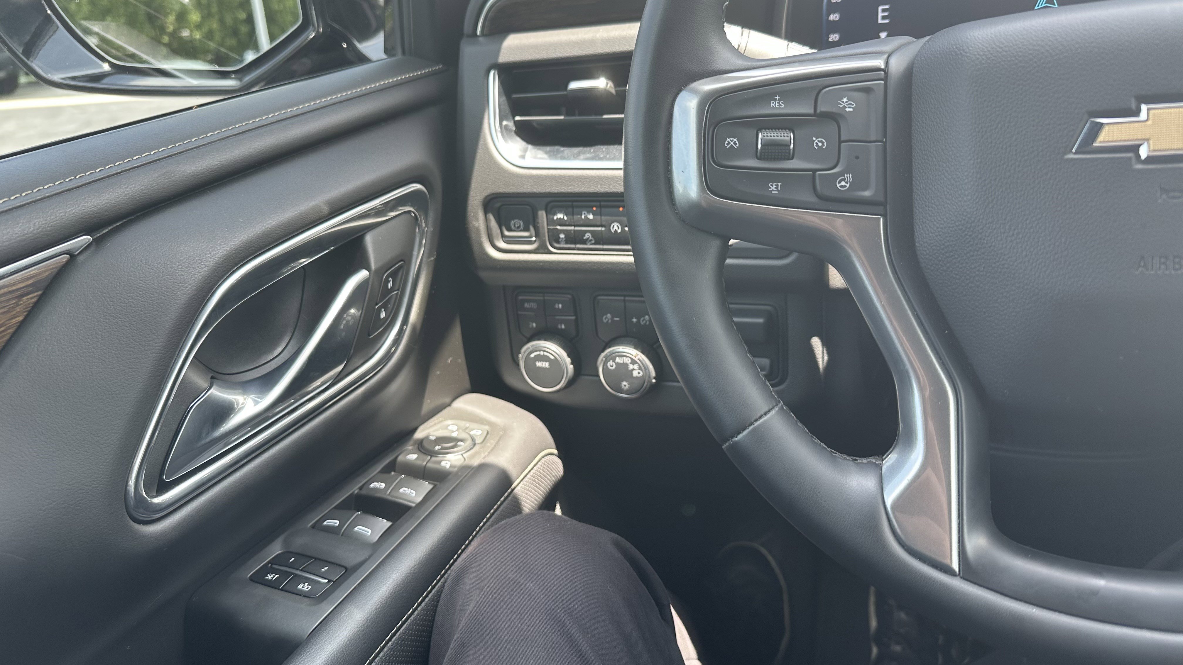Used 2023 Chevrolet Tahoe Premier w/ Max Trailering Package AWD/4WD image 20