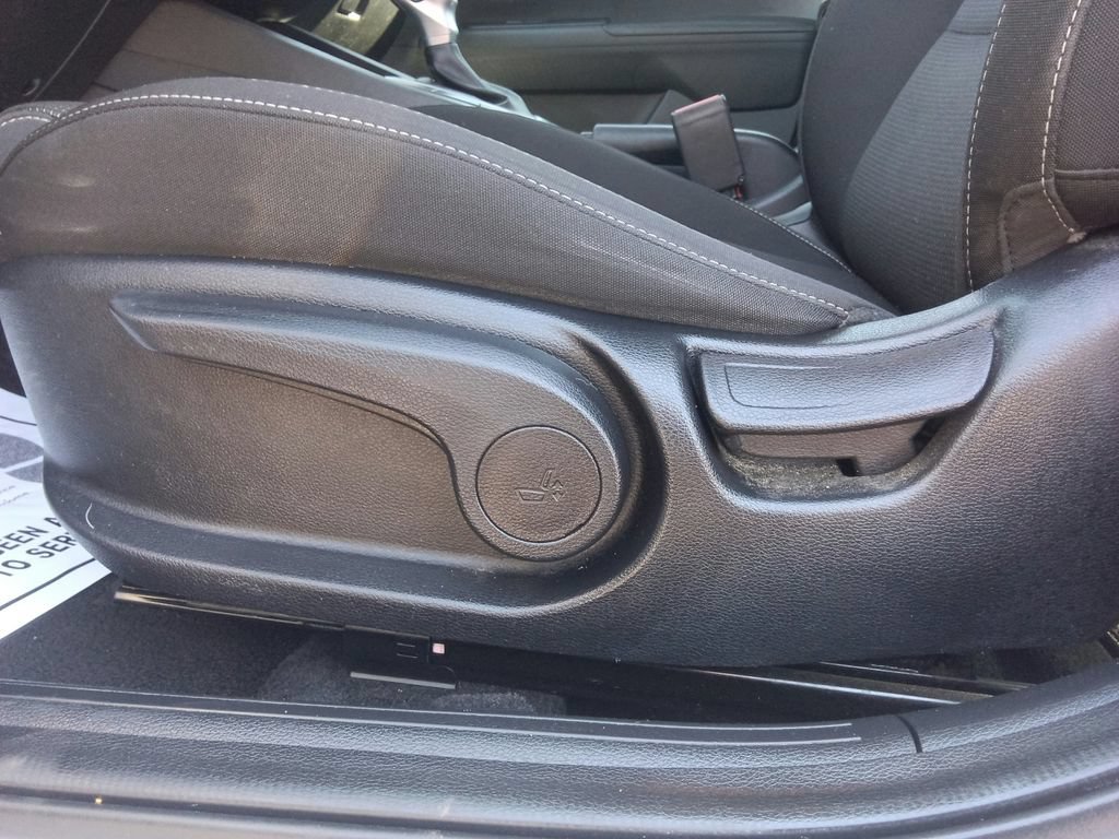 Used 2021 Kia Forte LXS FWD image 19