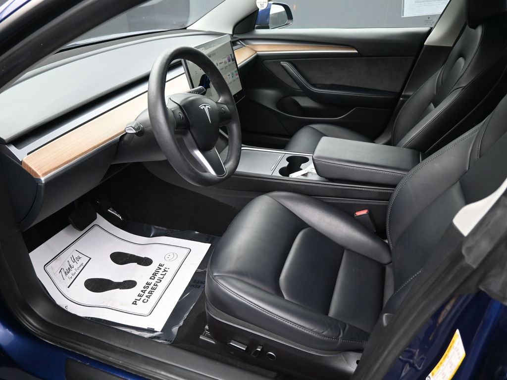 Used 2023 Tesla Model 3 Standard Range image 23
