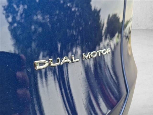 Used 2024 Tesla Model Y Long Range AWD/4WD image 28