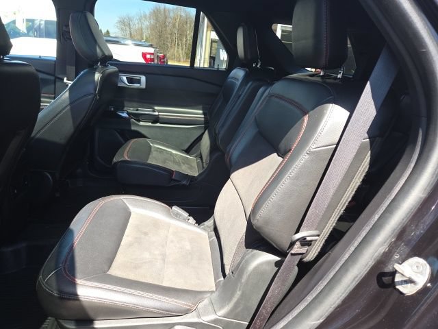 Used 2022 Ford Explorer ST-Line w/ Class IV Trailer Tow Package AWD/4WD image 28