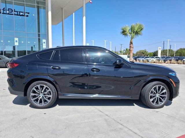 Used 2025 BMW X6 xDrive40i w/ Parking Assistance Package AWD/4WD image 8