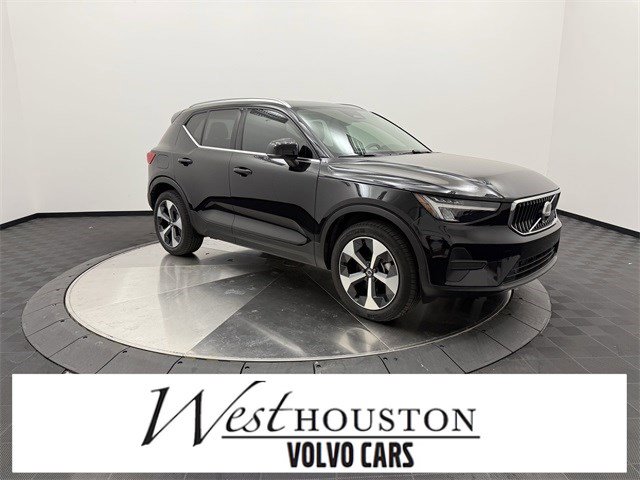 New 2025 Volvo XC40 B5 Core w/ Protection Package Premier