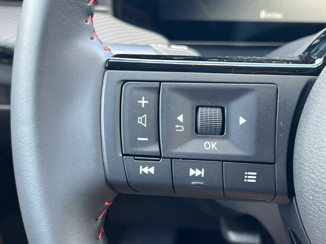 Used 2026 Nissan Kicks SR w/ Cold Weather Package AWD/4WD image 16