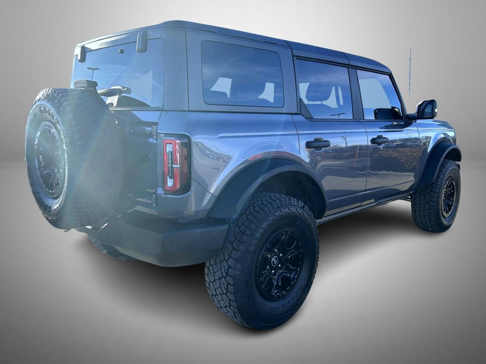 Used 2022 Ford Bronco Wildtrak image 5