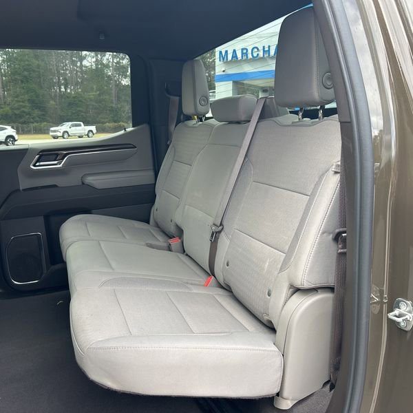 Used 2024 Chevrolet Silverado 1500 LT image 6