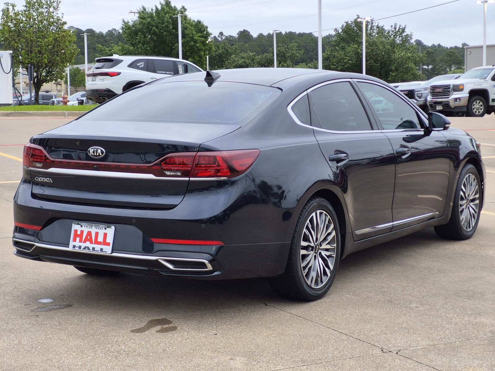 Used 2020 Kia Cadenza Technology FWD image 6