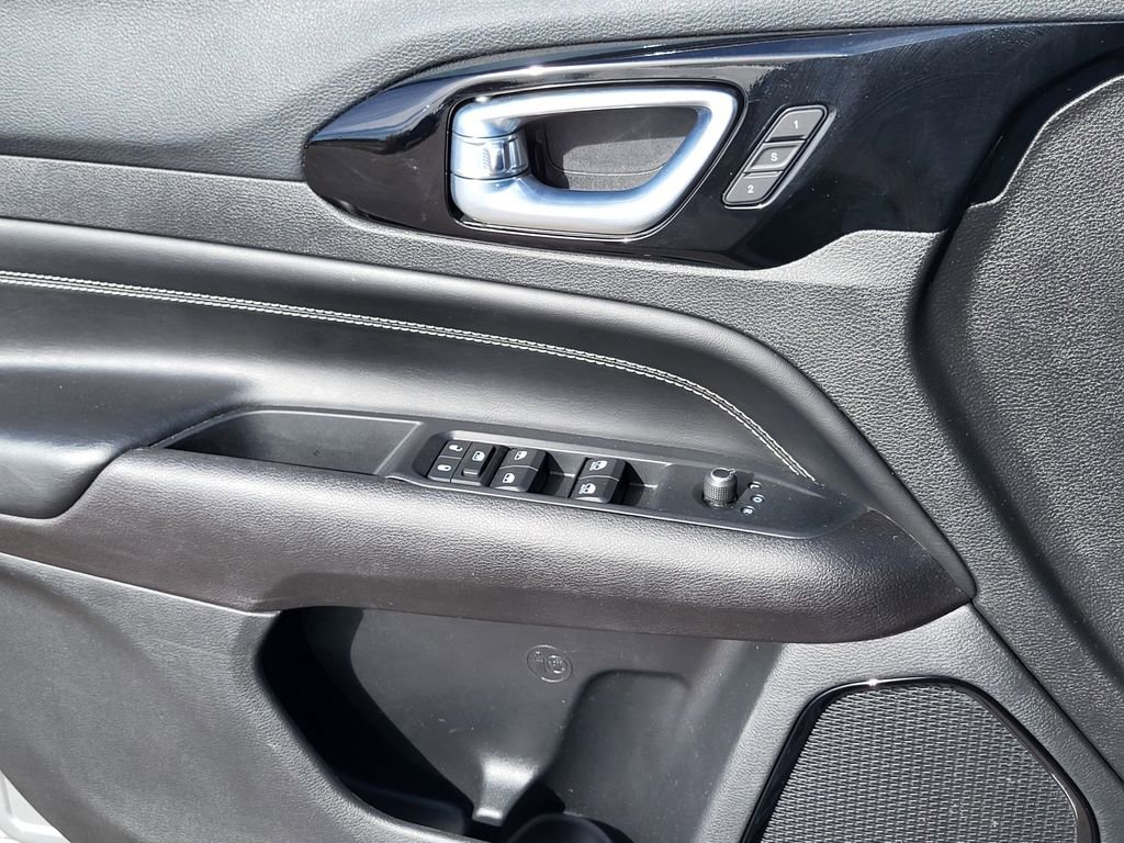 Used 2022 Jeep Compass High Altitude image 23