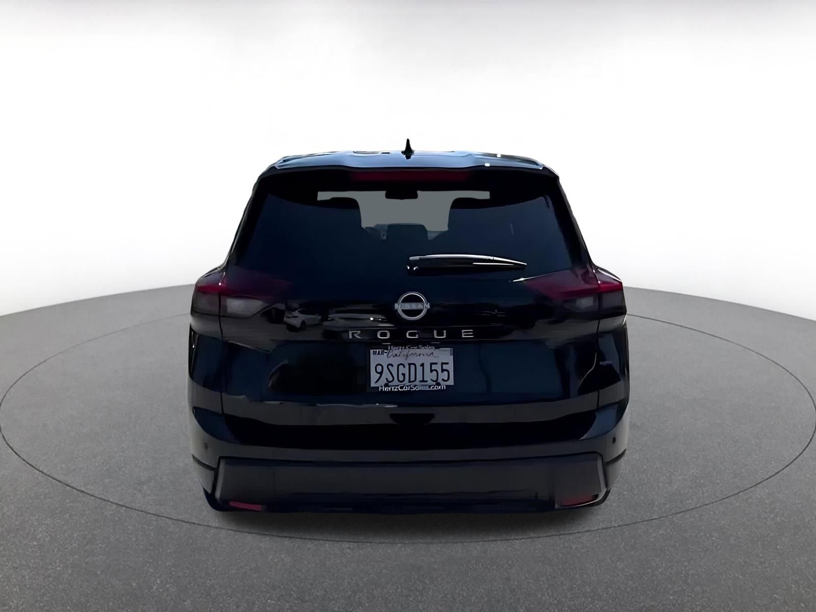 Used 2025 Nissan Rogue SV FWD image 12