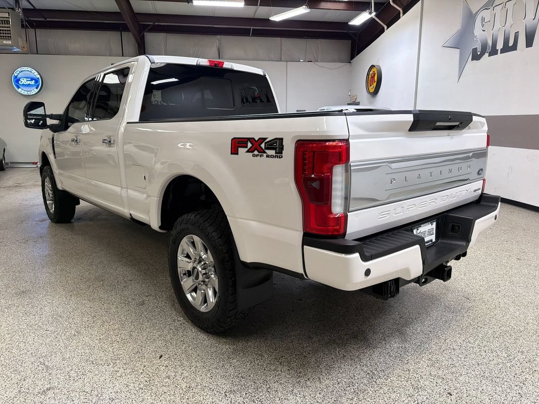 Used 2017 Ford F250 Platinum w/ Platinum Ultimate Package AWD/4WD image 5
