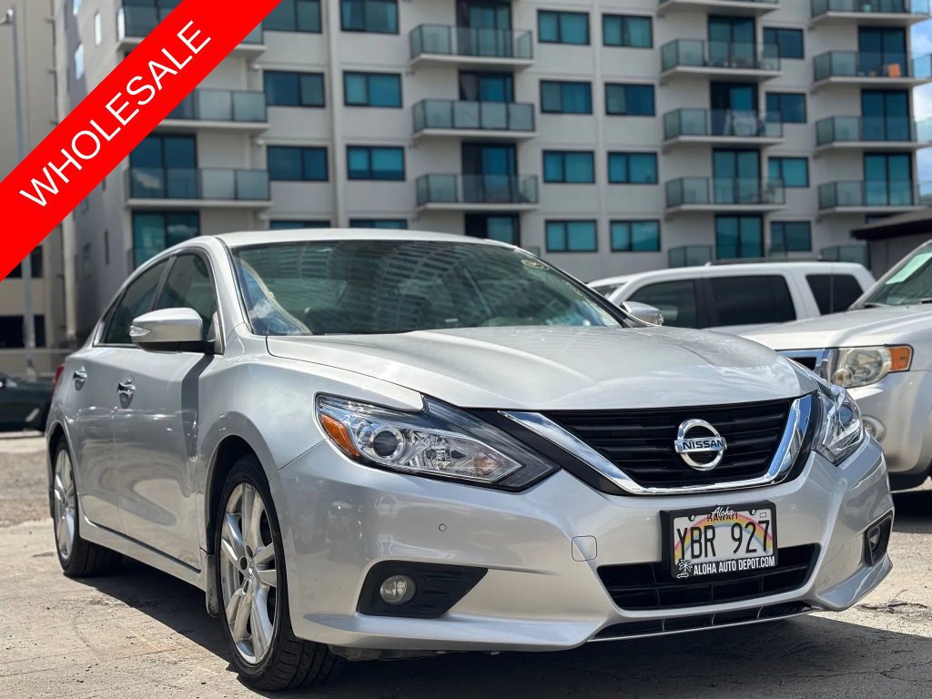 Used 2016 Nissan Altima 3.5 SL w/ 3.5 Technology Package FWD image 6