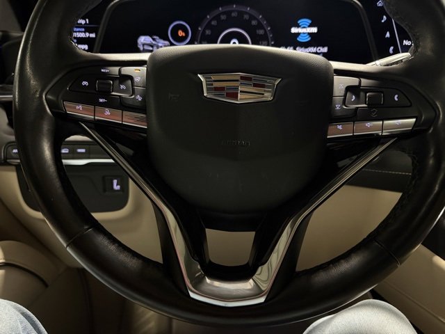 Used 2022 Cadillac Escalade Premium Luxury image 14