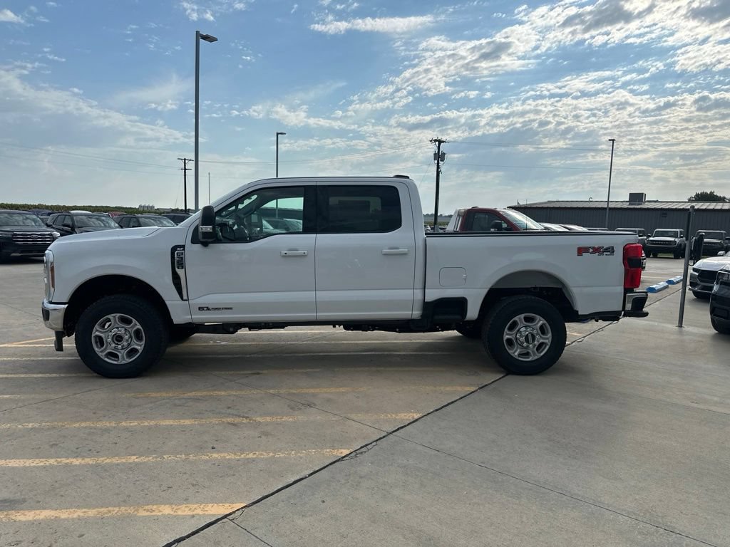 New 2026 Ford F350 XLT w/ XLT Premium Package AWD/4WD image 4