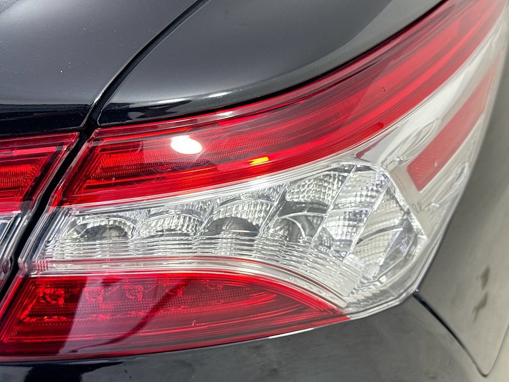 Used 2018 Toyota Camry XLE w/ Audio Package FWD image 34
