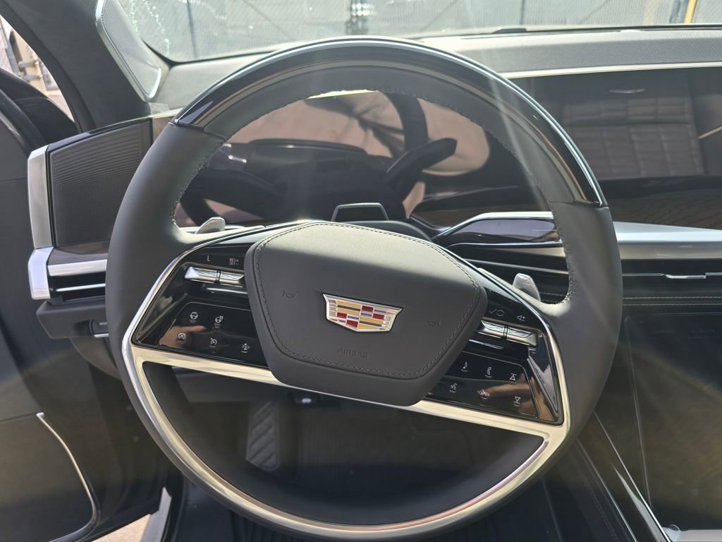 Used 2026 Cadillac Escalade Platinum Luxury image 14