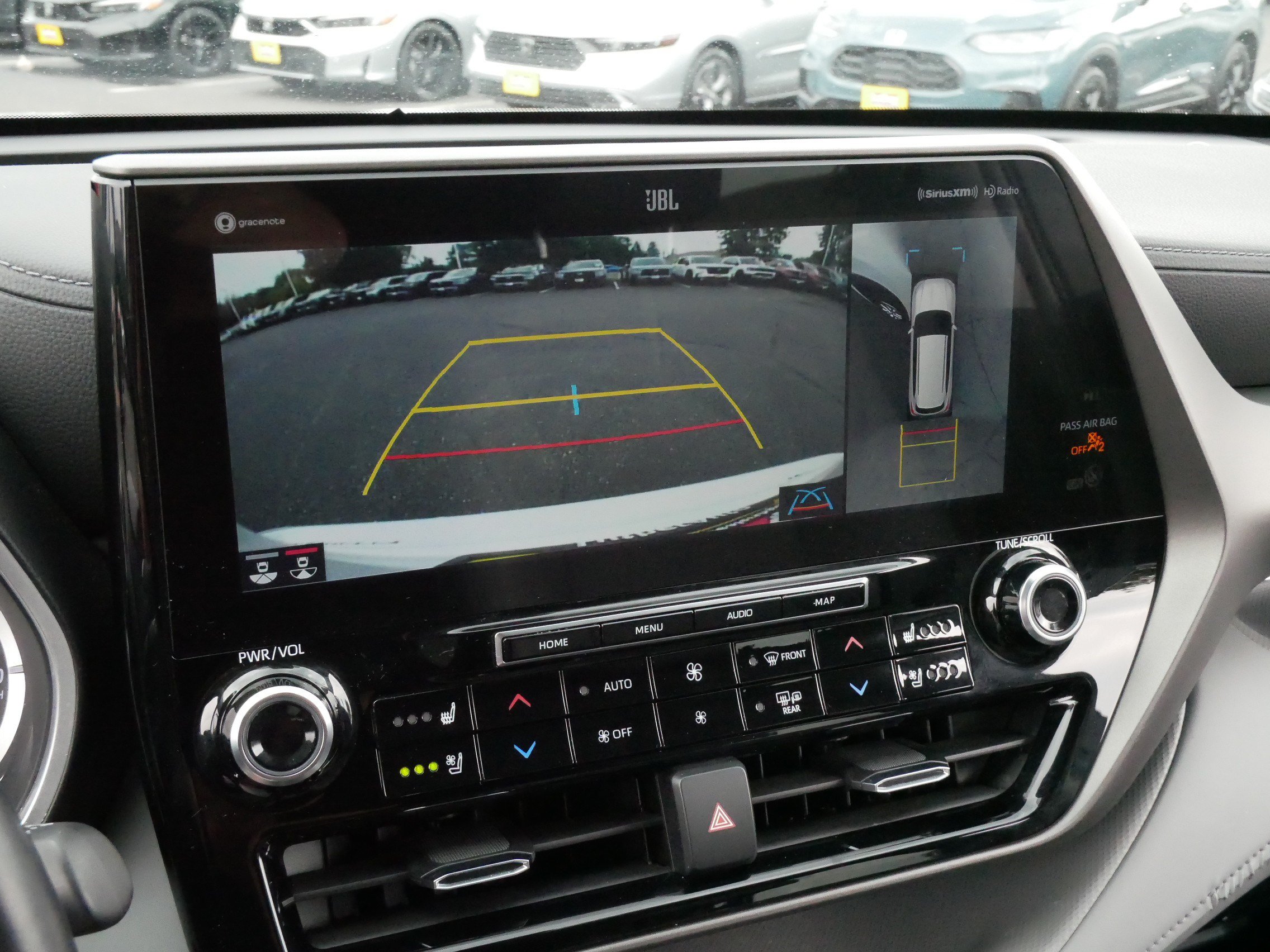 Used 2022 Toyota Highlander Limited AWD/4WD image 30