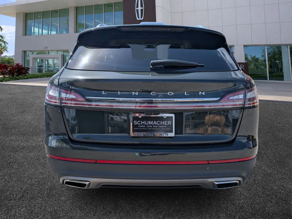 Used 2022 Lincoln Nautilus FWD w/ Premium Package image 6