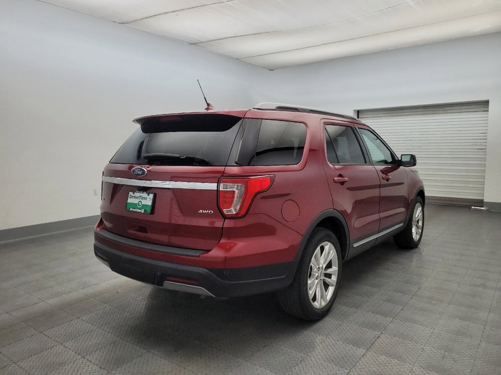 Used 2019 Ford Explorer XLT w/ Equipment Group 202A image 9