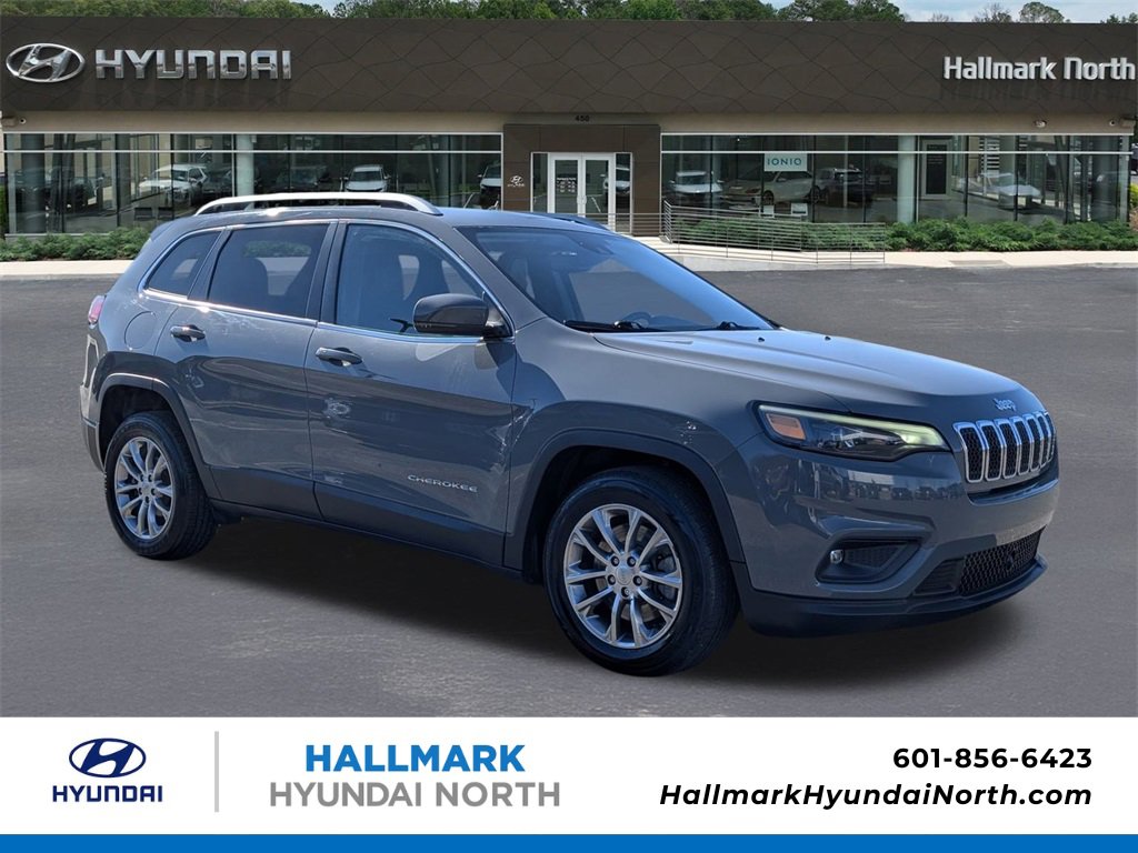 Used 2021 Jeep Cherokee Latitude Plus image 1