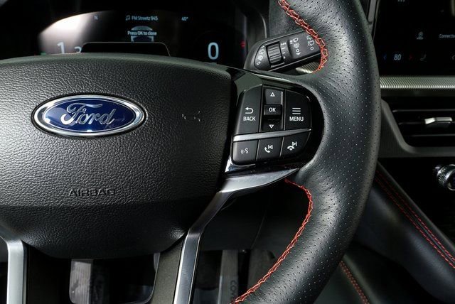 Used 2025 Ford Explorer ST-Line w/ Premium Package RWD image 11