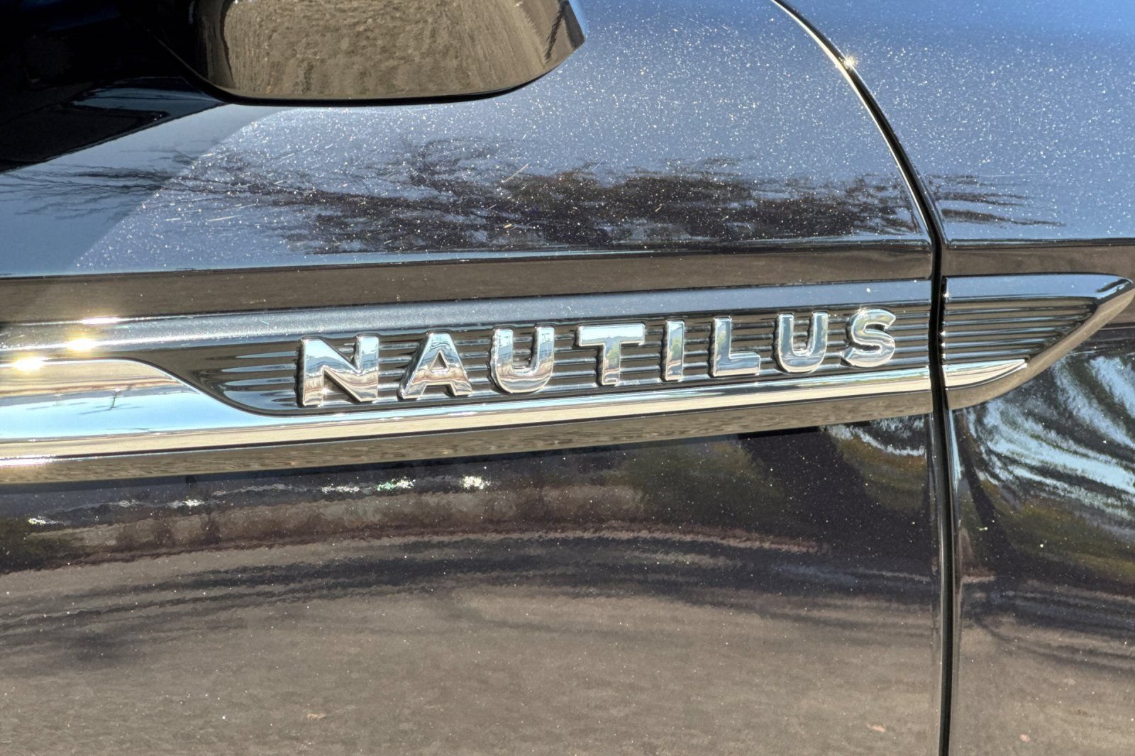 Certified 2023 Lincoln Nautilus Reserve w/ Monochromatic Package AWD/4WD image 28