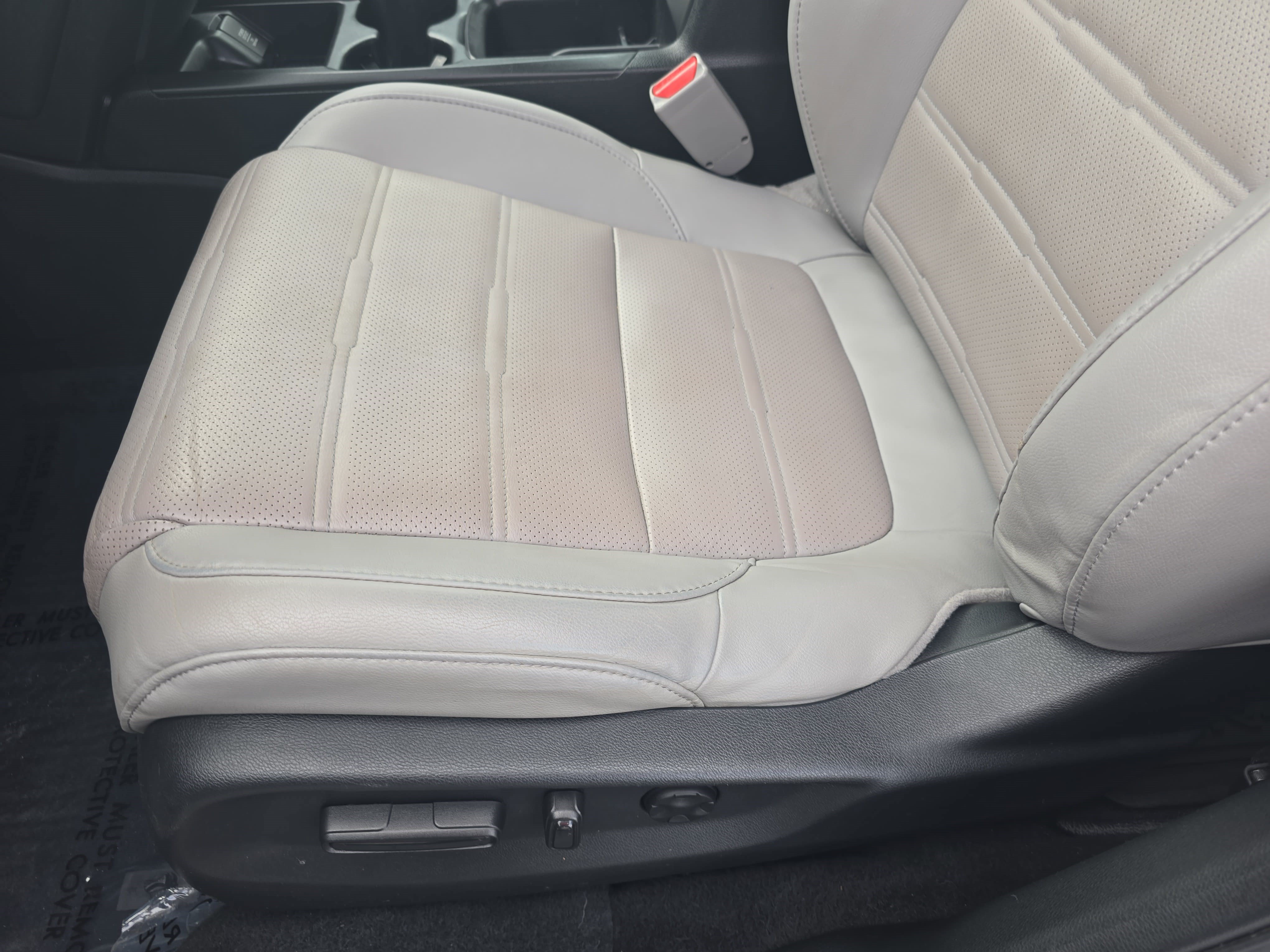 Used 2019 Honda CR-V Touring image 29