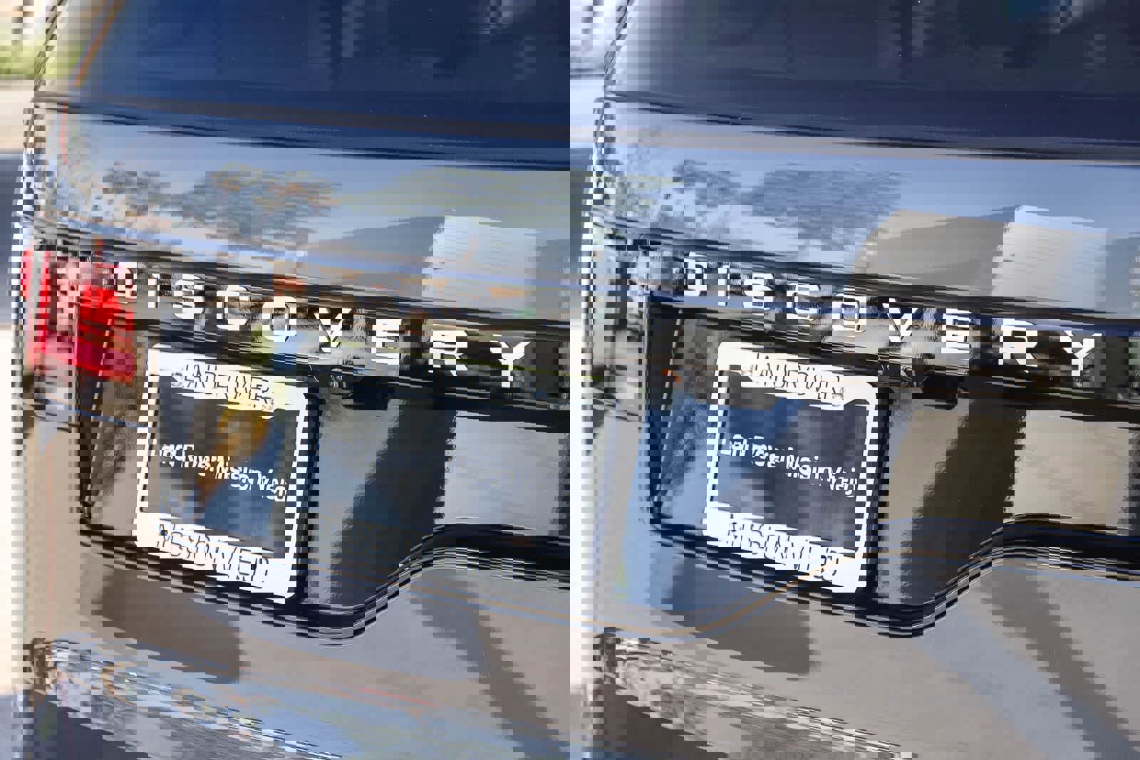 New 2026 Land Rover Discovery S image 10