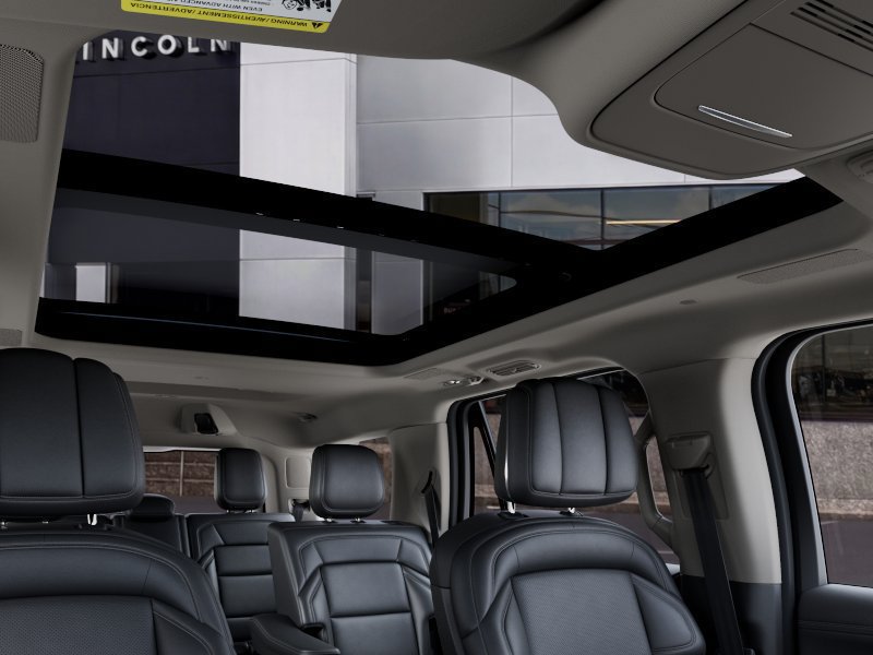 New 2027 Lincoln Navigator Reserve AWD/4WD image 22