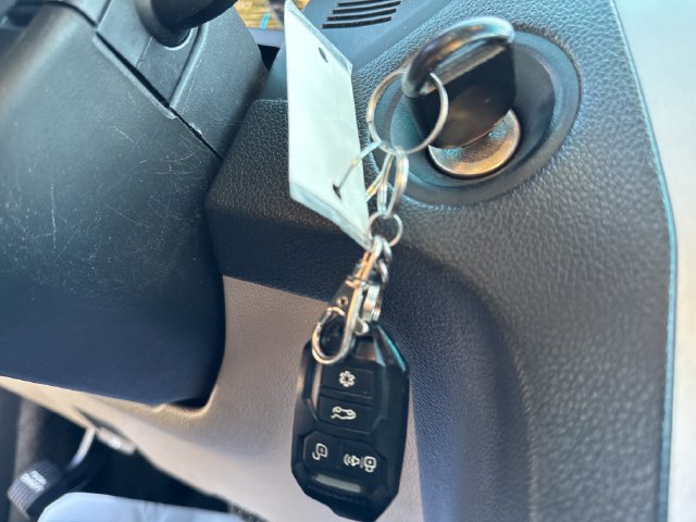 Used 2013 Ford Explorer XLT AWD/4WD image 31