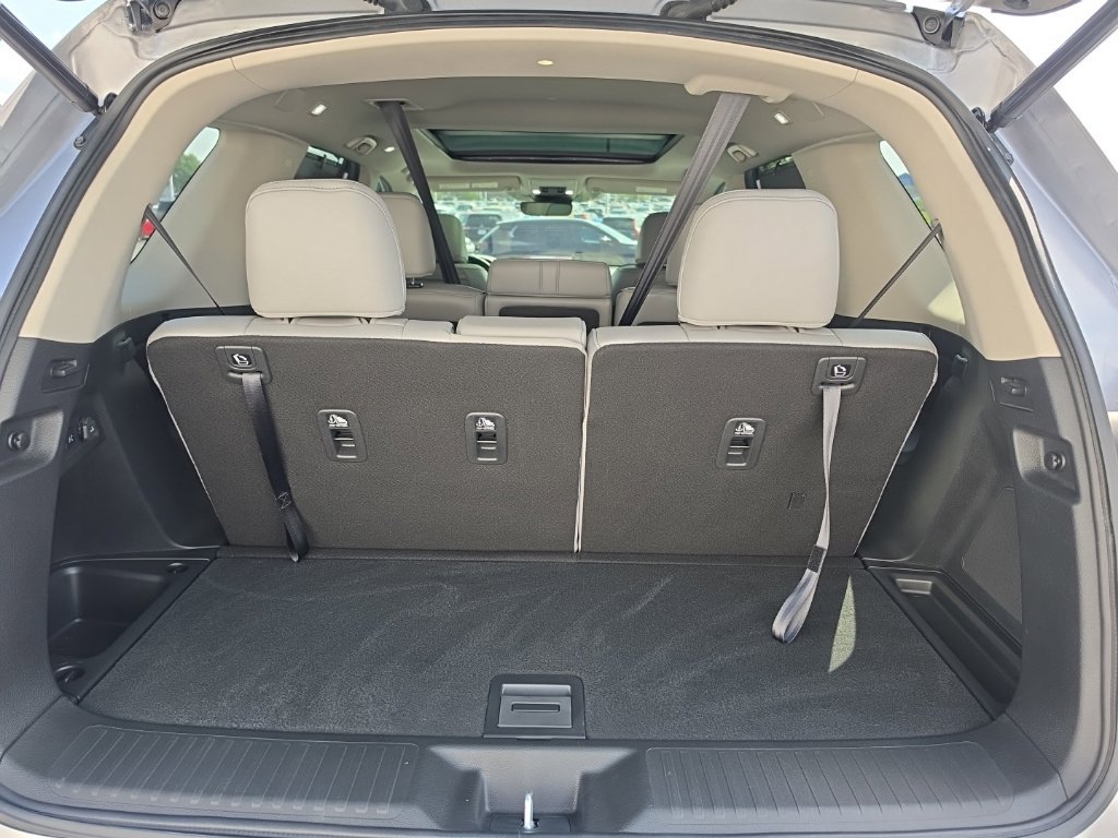 Used 2025 Honda Pilot Elite image 29