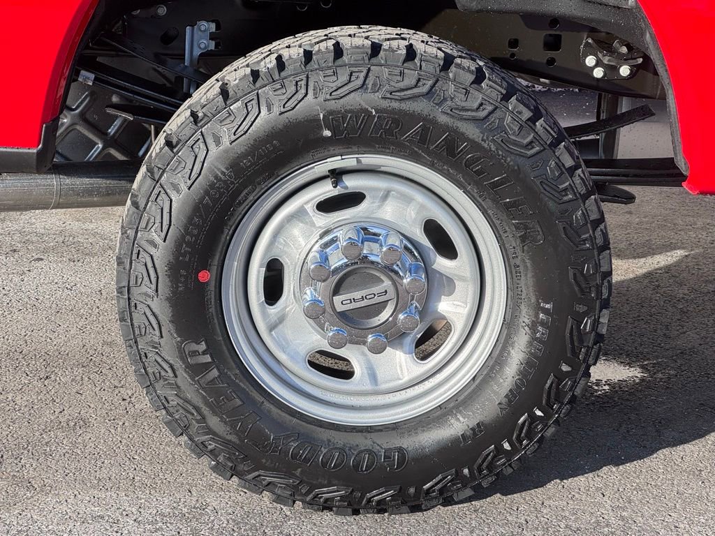 New 2026 Ford F350 XL w/ XL Off-Road Package image 39
