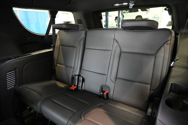 New 2026 GMC Yukon XL Denali w/ Denali Reserve Package image 14