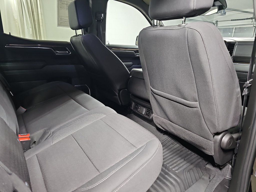 Certified 2024 Chevrolet Silverado 1500 LT AWD/4WD image 14