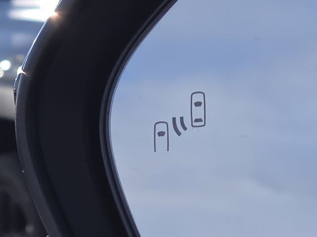 Used 2024 Toyota Corolla SE Nightshade w/ SE Convenience Package image 8