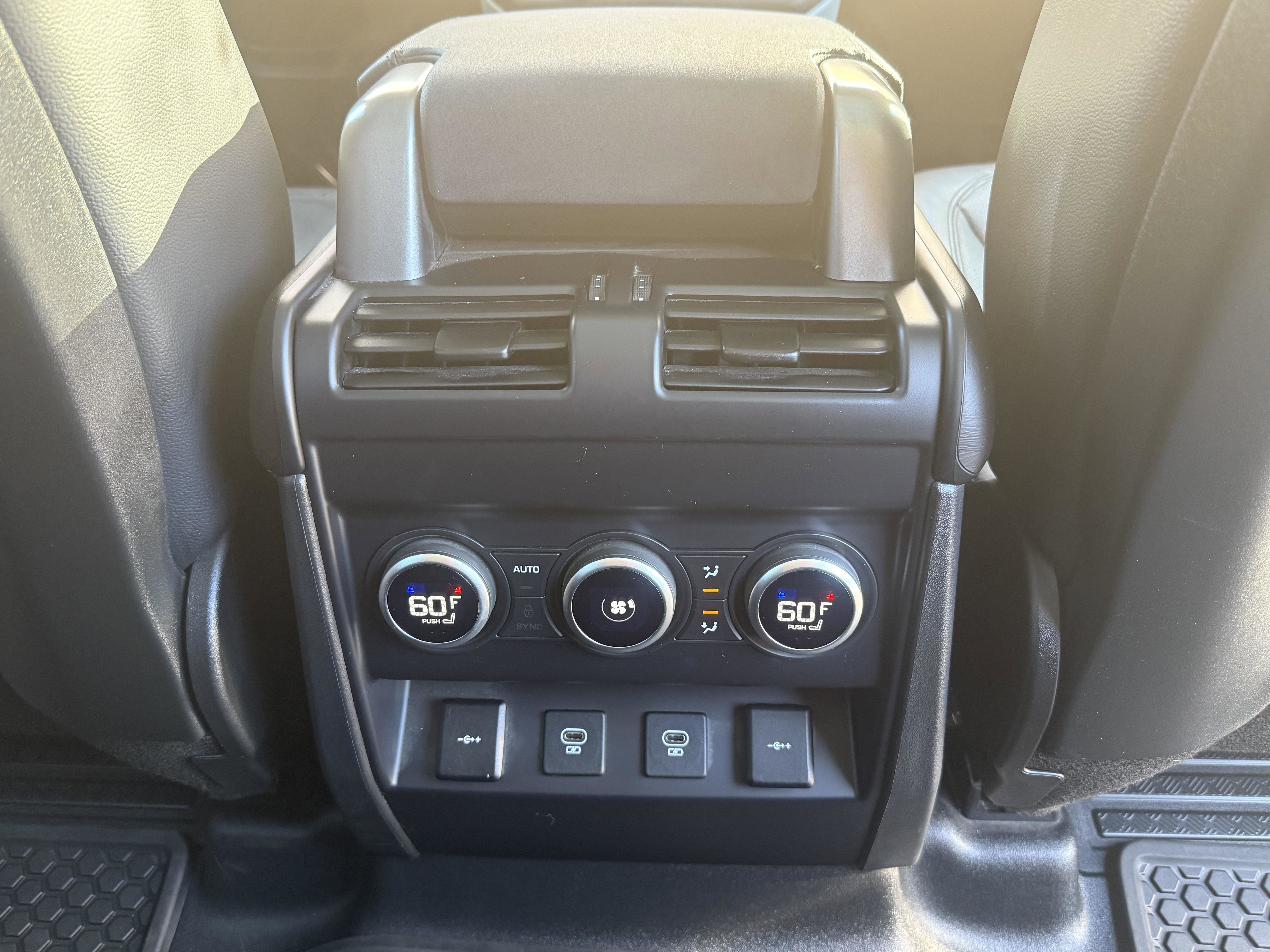 Certified 2022 Land Rover Defender 110 SE image 41