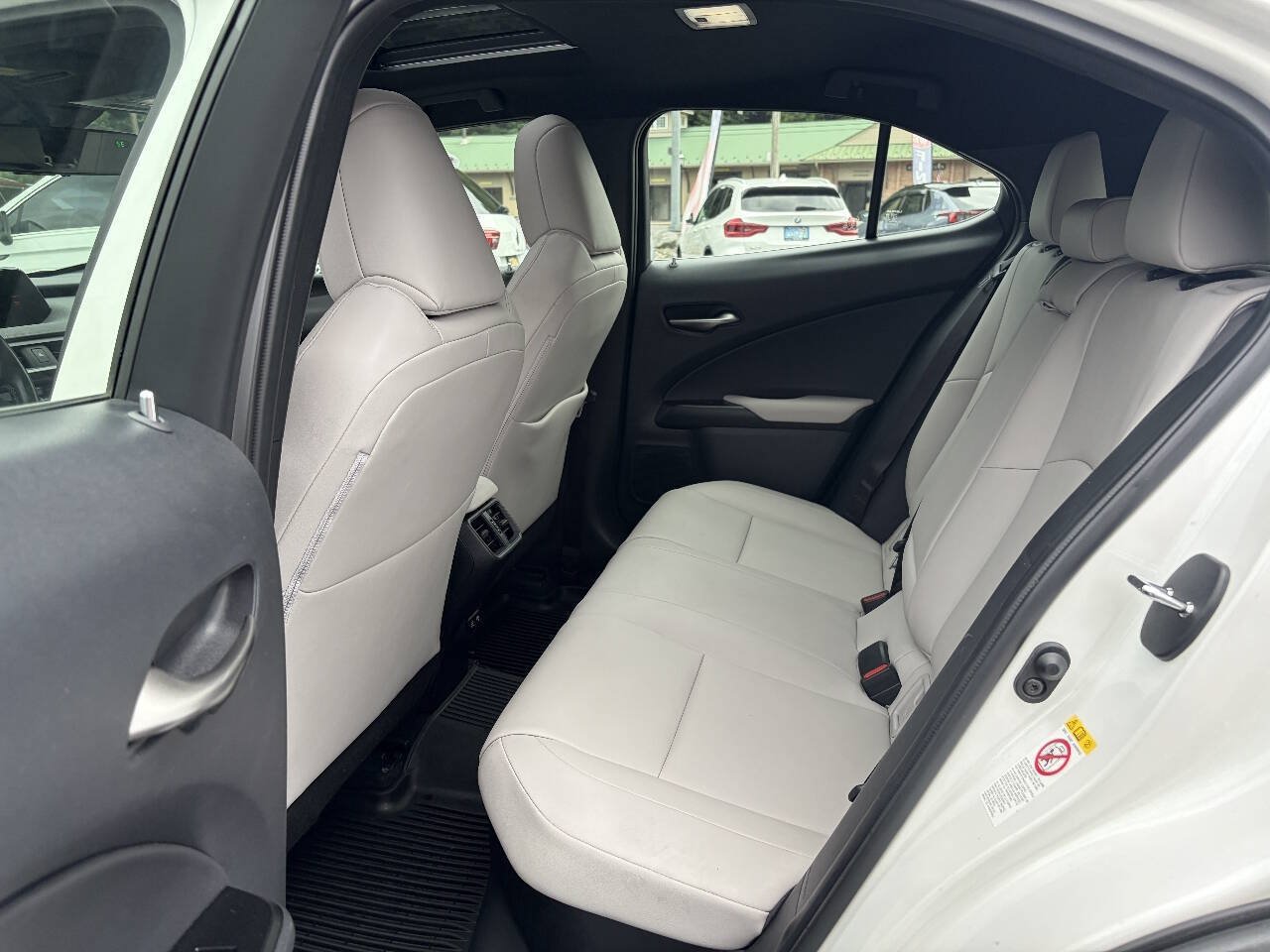Used 2019 Lexus UX 250h w/ Premium Package AWD/4WD image 14
