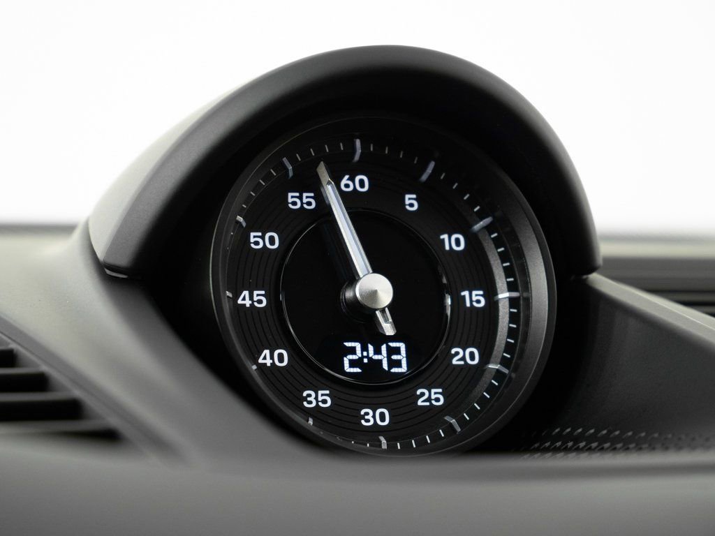 New 2026 Porsche Panamera image 17