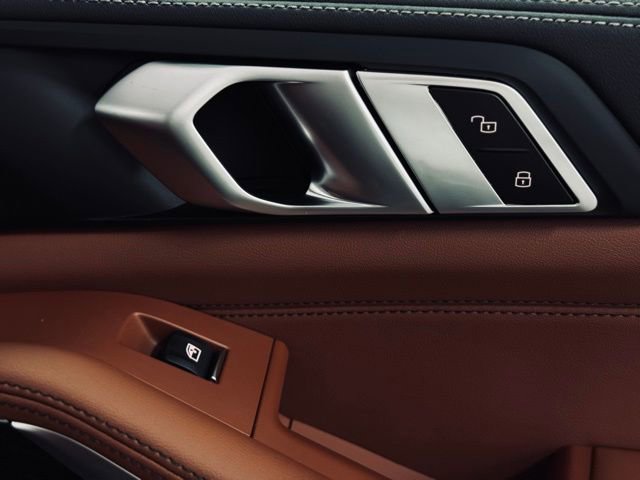 New 2026 BMW X5 xDrive40i w/ M Sport Package image 18